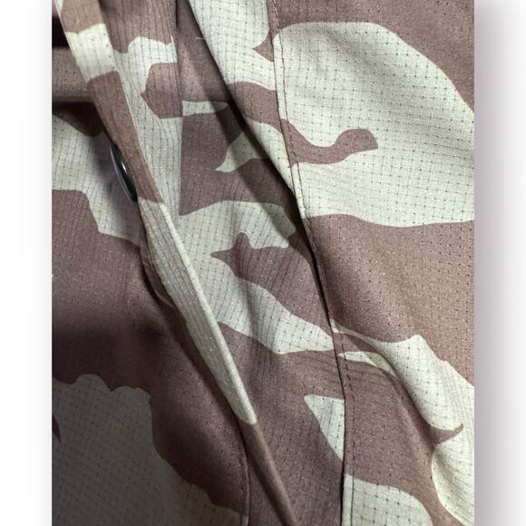 Reef Tango Anorak Lightweight Windbreaker Brown Camouflage Size Medium Gorpcore - Picture 4 of 7
